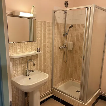 Hotel Le Lyon Commentry