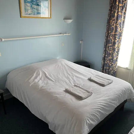 Le Lyon Hotel 3*