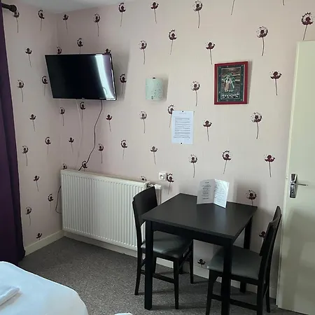 Le Lyon Hotel Commentry