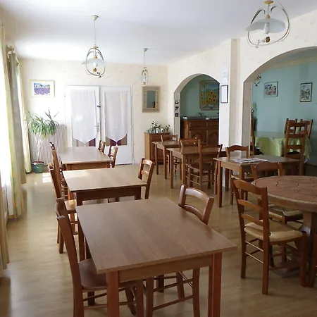 Hotel Le Lyon Commentry