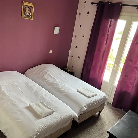 Le Lyon Hotel Commentry