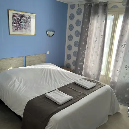 Le Lyon Hotel Commentry