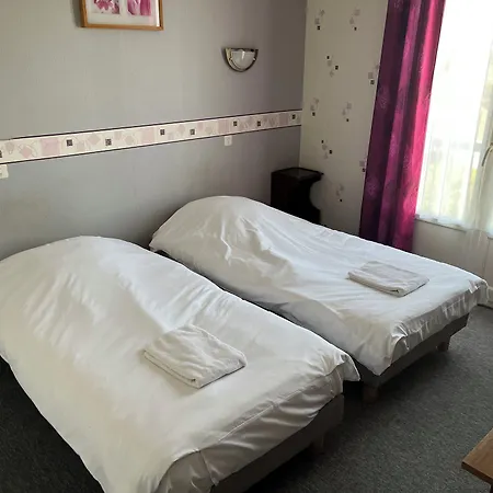 Hotel Le Lyon Commentry