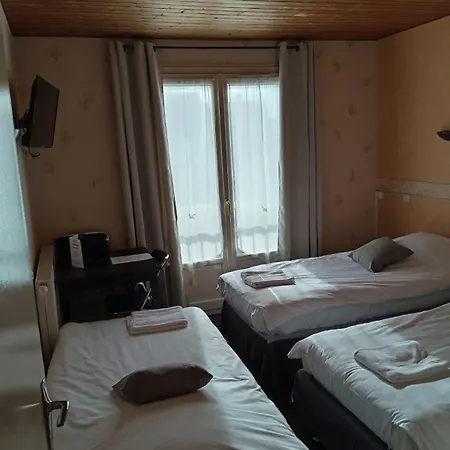 Le Lyon ホテル 3*