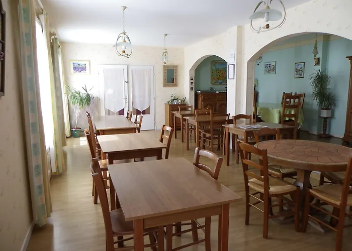 Hotel Le Lyon Commentry