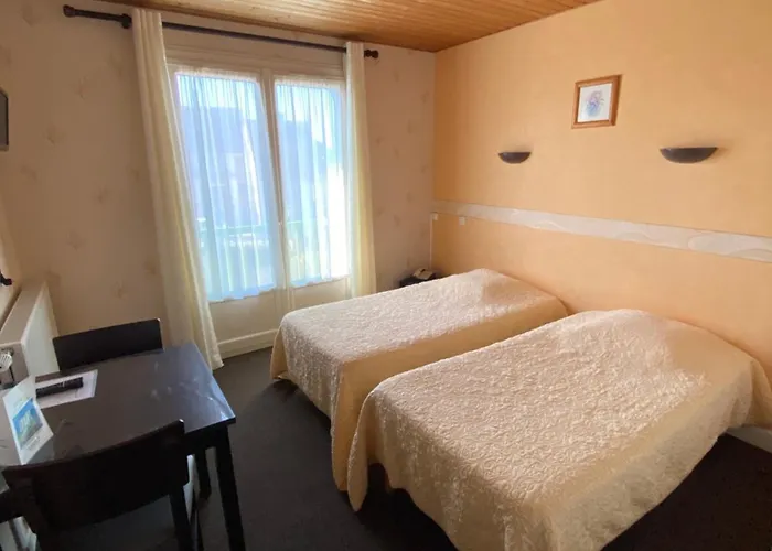 Hotel Le Lyon Commentry