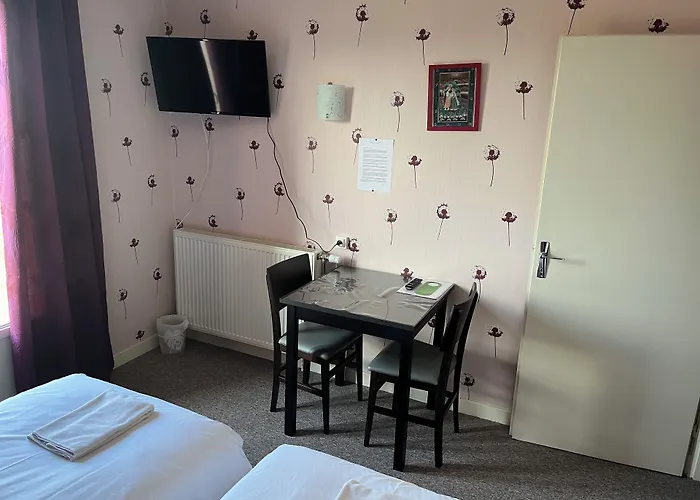 Le Lyon Hotel Commentry