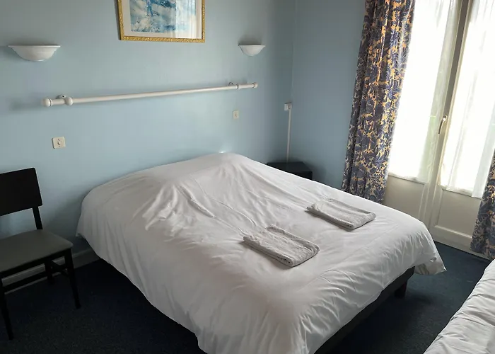 Hotel Le Lyon Commentry