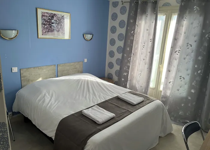 Le Lyon Hotel Commentry