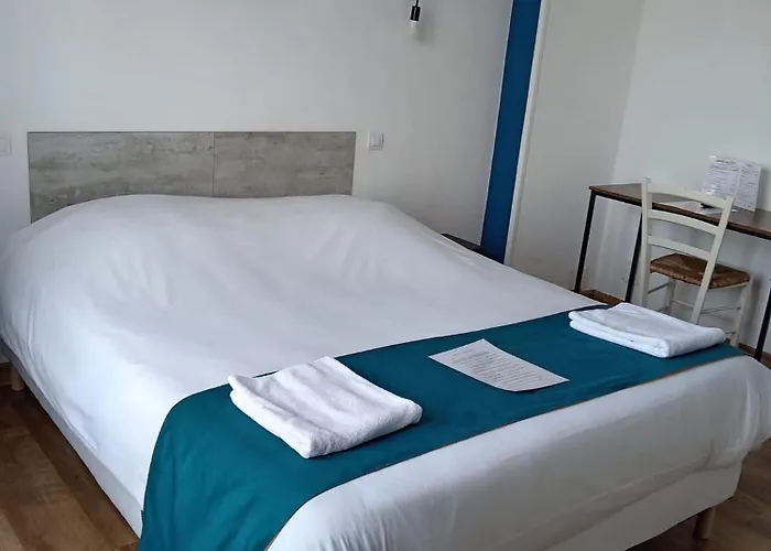 Hotel Le Lyon Commentry